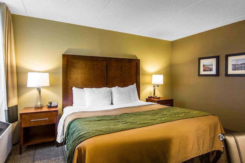 Red Roof Inn & Suites Newport News Bagian luar foto